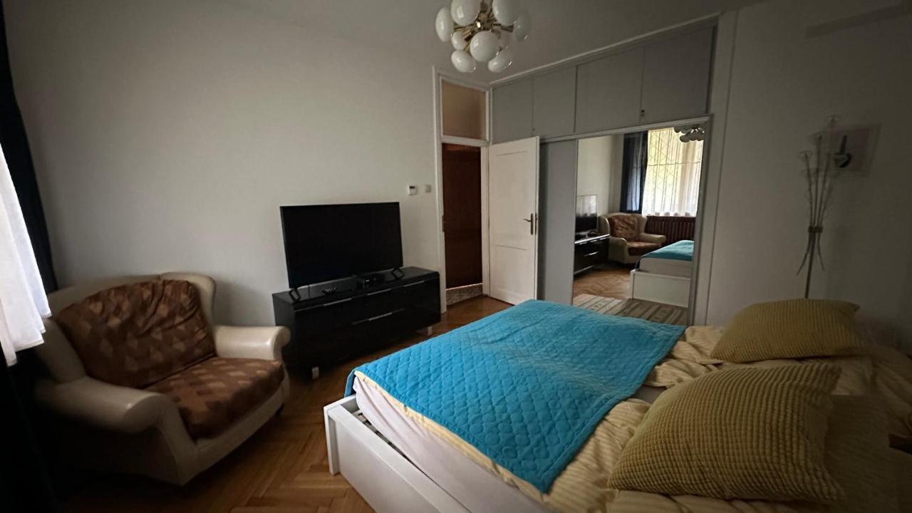 Cosy Apartman In Green Buda Budapesta Exterior foto